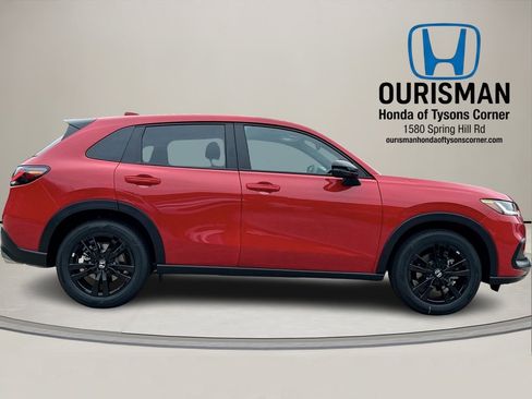 New 2026 Honda HR-V Sport image 2
