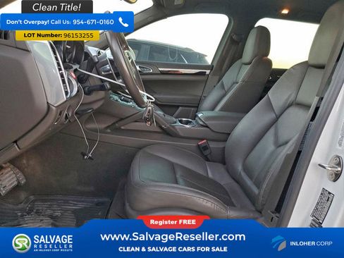 Used 2016 Porsche Cayenne S image 9