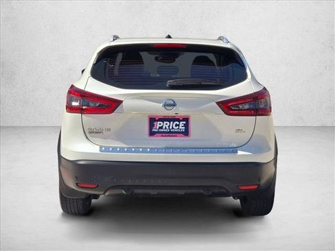 Used 2022 Nissan Rogue Sport SL w/ Premium Package image 6