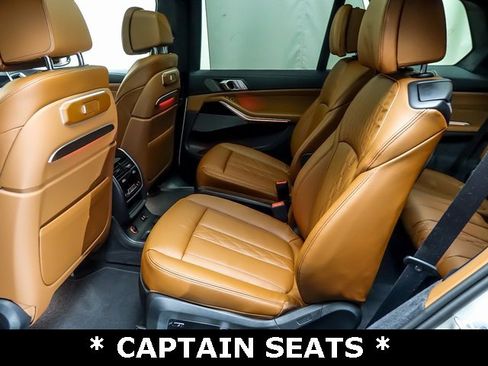 Used 2026 BMW X7 xDrive40i w/ Executive Package image 11