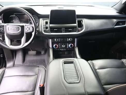 Used 2021 GMC Yukon XL SLT image 14