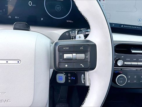 Used 2026 Hyundai Palisade Calligraphy FWD image 12