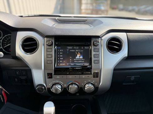 Used 2019 Toyota Tundra SR5 image 18