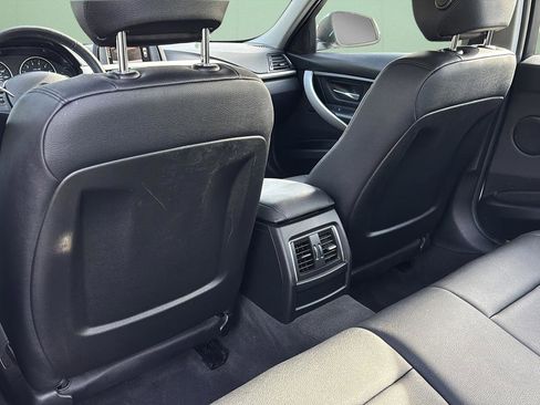 Used 2017 BMW 320i Sedan w/ Driver Assistance Package image 22