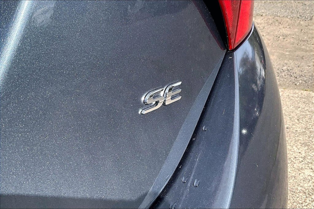Used 2017 Toyota Corolla SE FWD image 11