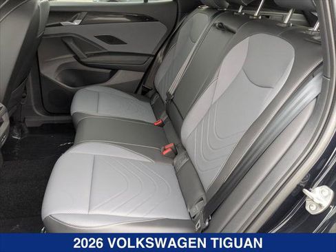 New 2026 Volkswagen Tiguan SE R-Line FWD image 16