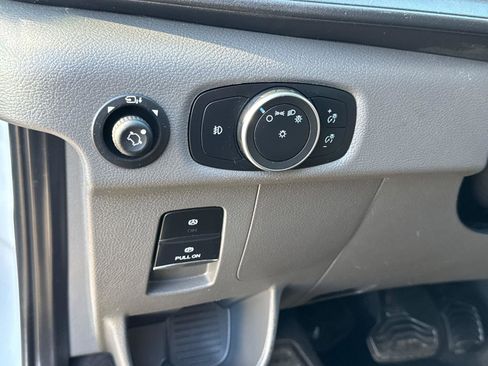 Used 2023 Ford Transit 350 XLT image 29