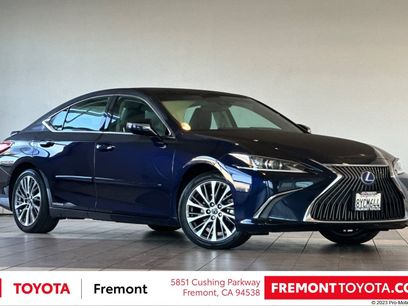 Used 2021 Lexus ES 300h w/ Premium Package