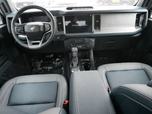 New 2024 Ford Bronco Outer Banks w/ Sasquatch Package image 7