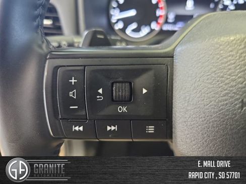Used 2025 Nissan Rogue SV AWD/4WD image 31