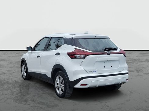 Used 2024 Nissan Kicks S FWD image 3