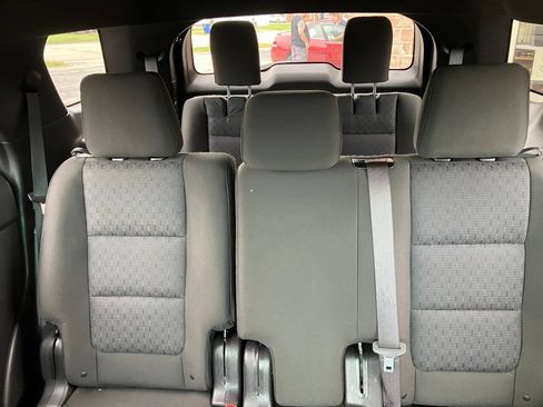 Used 2015 Ford Explorer XLT AWD/4WD image 21