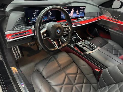 Used 2023 BMW 740i w/ Parking Assistance Package RWD image 9