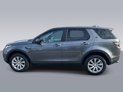Used 2019 Land Rover Discovery Sport SE image 6