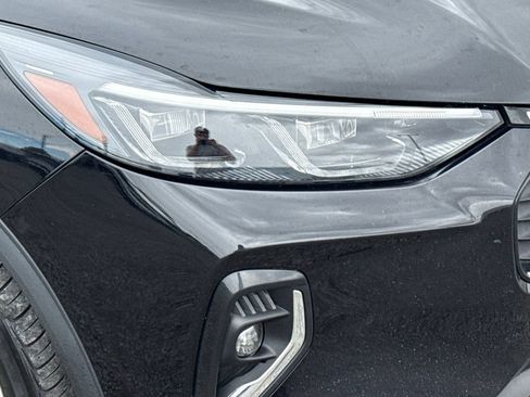 Used 2023 Ford Escape Platinum AWD/4WD image 46