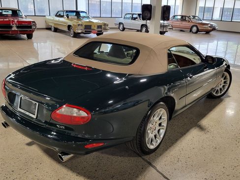 Used 2000 Jaguar XK8 Convertible RWD image 38