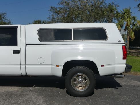 Used 2000 Chevrolet Silverado 3500 2WD Crew Cab image 19