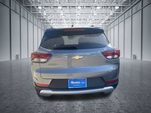 Used 2022 Chevrolet TrailBlazer LT FWD image 5