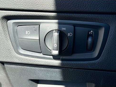 Used 2018 BMW 230i Convertible image 35