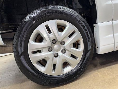 Used 2019 Dodge Grand Caravan SE FWD image 36