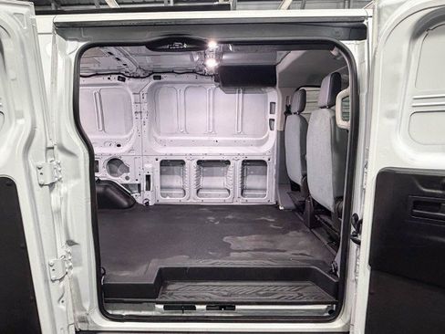 Used 2019 Ford Transit 250 130 Low Roof image 14