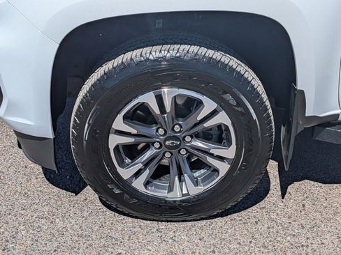 Used 2021 Chevrolet Colorado Z71 w/ Safety Package image 15