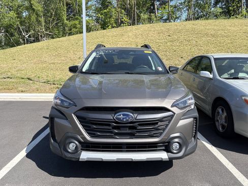 Certified 2024 Subaru Outback Limited XT AWD/4WD image 2