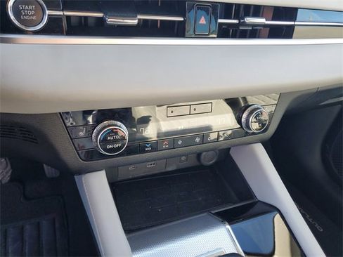 Used 2022 Mitsubishi Outlander SEL image 24