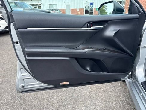Used 2022 Toyota Camry XLE AWD/4WD image 13