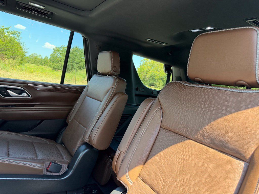 Used 2021 Chevrolet Tahoe High Country AWD/4WD image 30