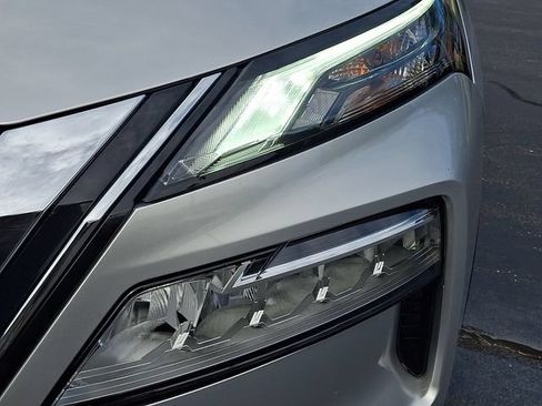 Used 2023 Nissan Rogue SV w/ SV Premium B Package AWD/4WD image 9