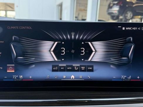 Used 2024 BMW X7 xDrive40i w/ Executive Package AWD/4WD image 44