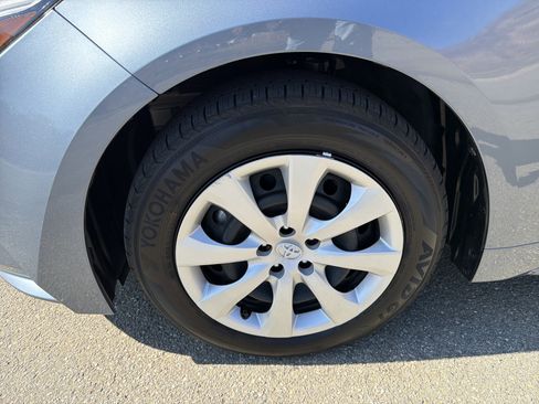 Used 2026 Toyota Corolla LE image 10