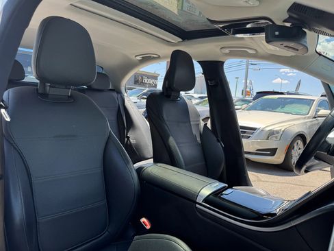 Used 2023 Mercedes-Benz C 300 Sedan image 16