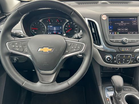 Used 2024 Chevrolet Equinox LT image 11