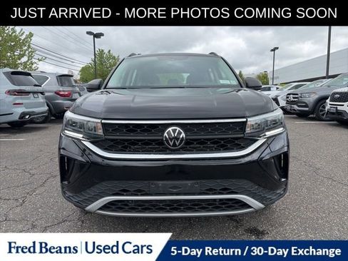 Used 2023 Volkswagen Taos S AWD/4WD image 2