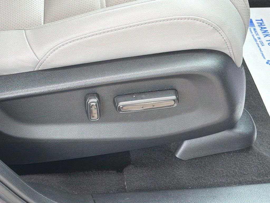 Used 2017 Honda CR-V EX-L image 24