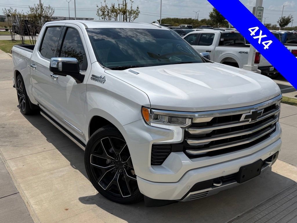 Used 2023 Chevrolet Silverado 1500 High Country w/ High Country Premium Package AWD/4WD image 4