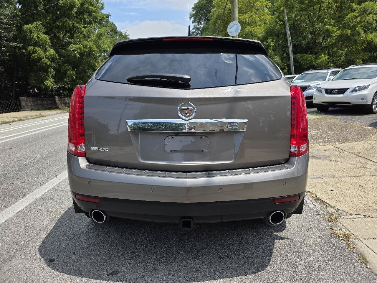 Used 2011 Cadillac SRX Luxury FWD image 4