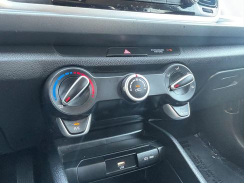 Used 2023 Kia Rio LX image 31