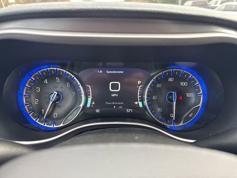 New 2026 Chrysler Pacifica Select image 23