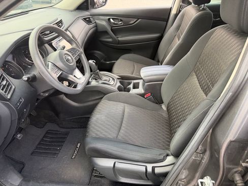 Used 2018 Nissan Rogue S FWD image 23