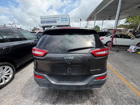 Used 2016 Jeep Cherokee Limited FWD image 4
