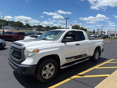 Used 2014 Toyota Tundra SR RWD image 2