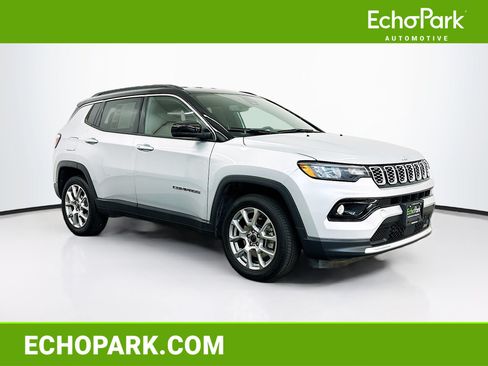 Used 2025 Jeep Compass Limited AWD/4WD image 1