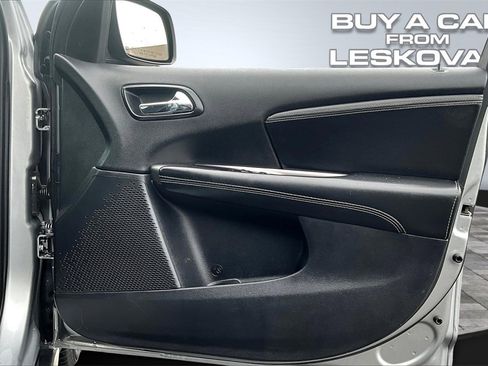 Used 2019 Dodge Journey Crossroad image 23