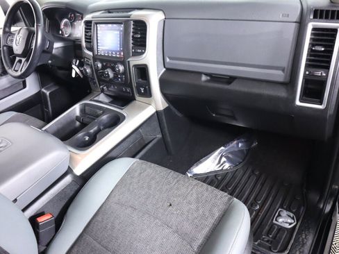 Used 2018 RAM 1500 Big Horn AWD/4WD image 39