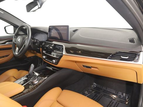 Used 2023 BMW 530e xDrive w/ Premium Package AWD/4WD image 48
