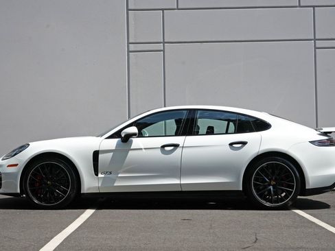 Used 2019 Porsche Panamera GTS AWD/4WD image 9