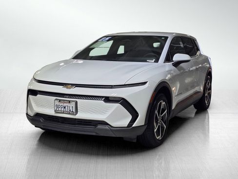 Used 2025 Chevrolet Equinox EV LT image 5